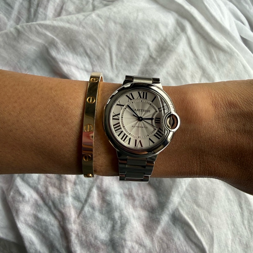 Authentic LIKE NEW Cartier Medium Gold Bracelet size 15